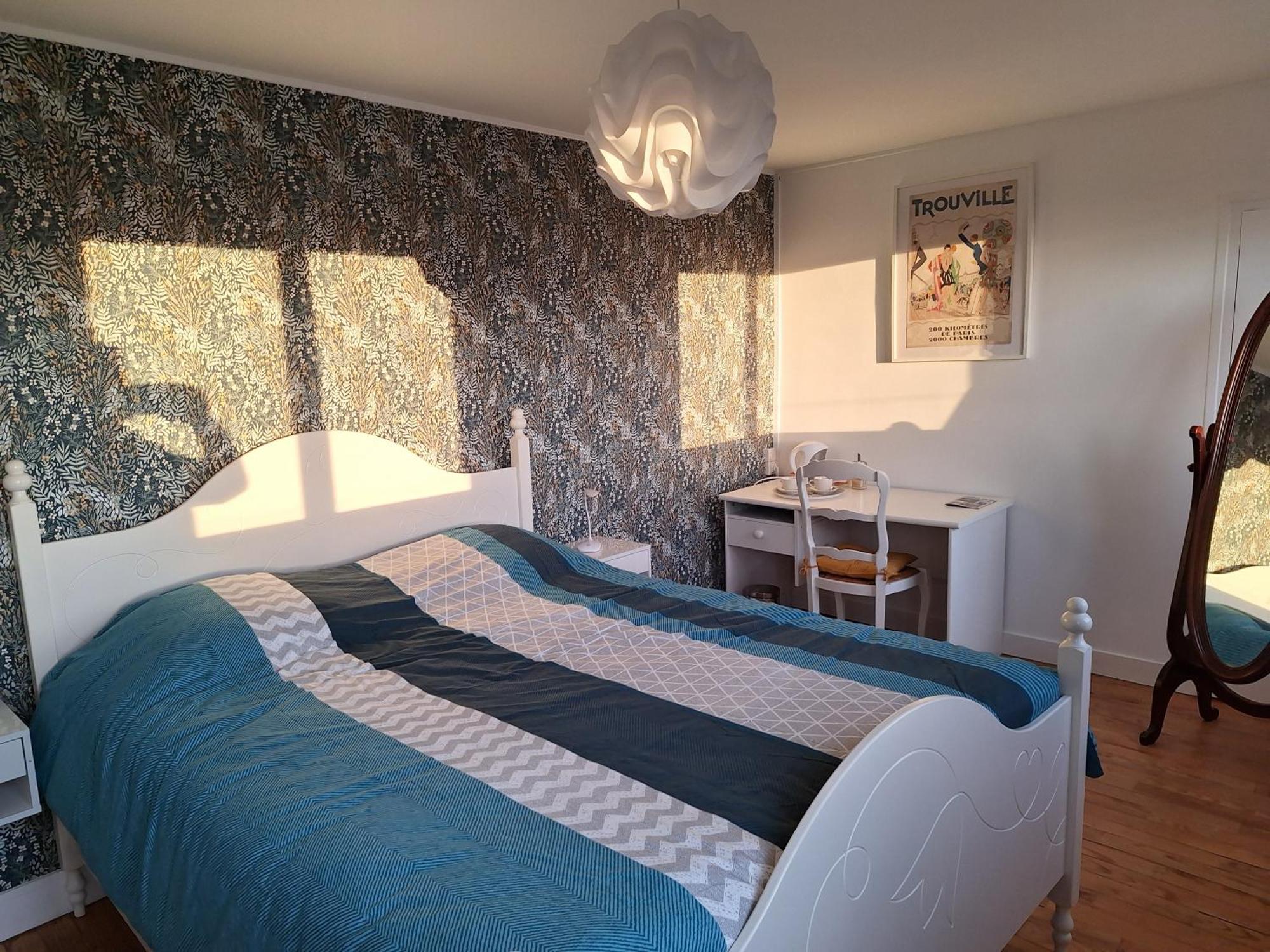 La Fleur Du Soleil Bed and Breakfast Trouville-sur-mer Exteriör bild
